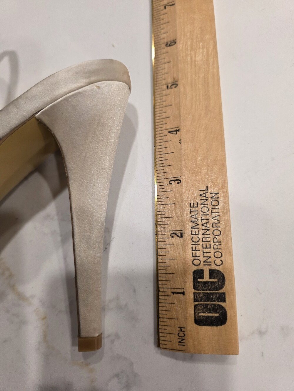 Women's Ivory Silk Slingback Open Toe Heels With Fluttery Flower On Top. - Picture 3 of 4